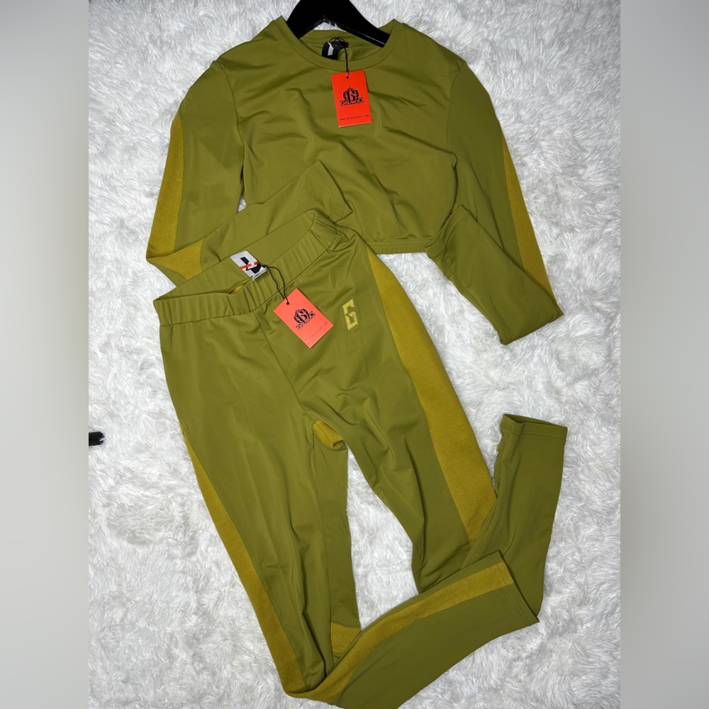 G SUWOO two piece set